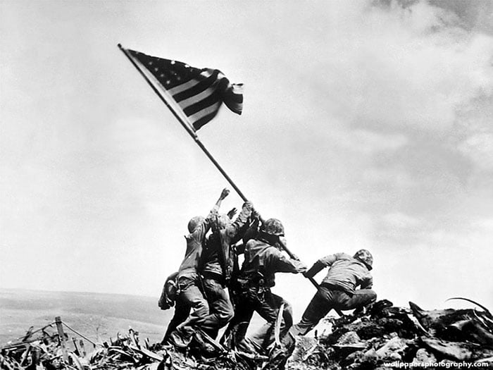 flag-raising-on-iwo-jima800